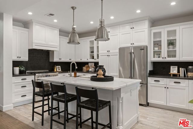 4 Bed Home for Sale in Sherman Oaks, California