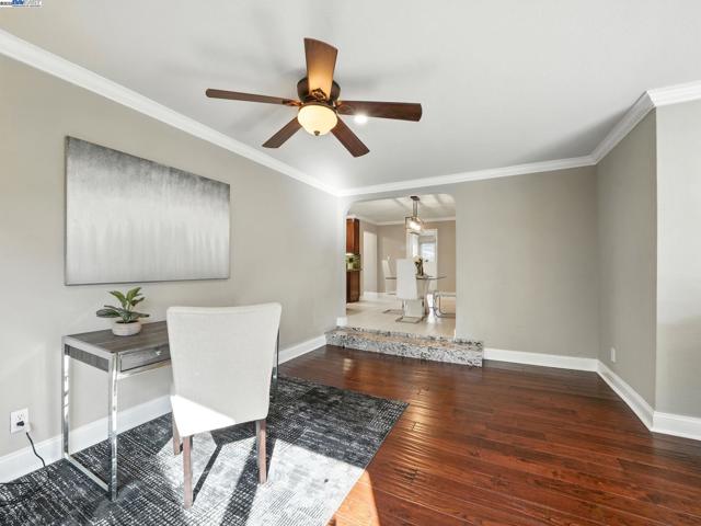 5426 Borgia Rd, Fremont CA: https://media.crmls.org/mediaz/4c99251e-88e4-489f-9140-d69df9eb3c21.jpg