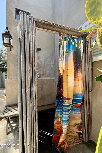 2149 Monmouth Drive, Ventura CA: https://media.crmls.org/mediaz/4c998e31-d293-4962-81d2-da9a27df8c8a.jpg