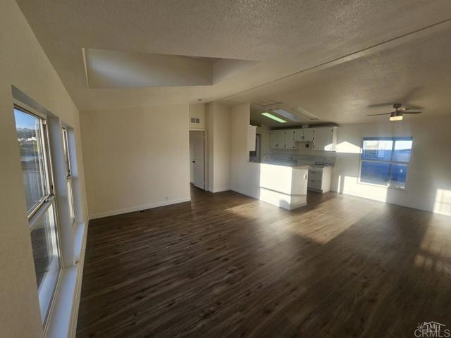 Image 7 of 23 For 10767 Jamacha Blvd  108