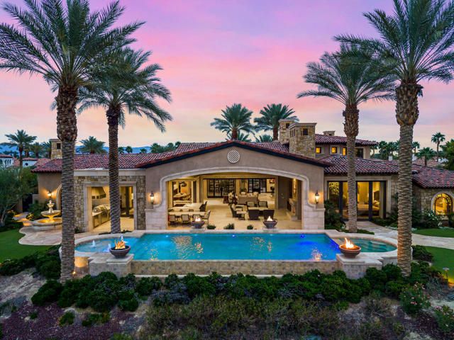 Image 0 of 102 For 52977 Via Dona