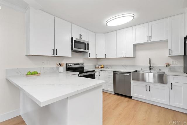 Detail Gallery Image 11 of 30 For 2352 Hosp Way #145,  Carlsbad,  CA 92008 - 2 Beds | 1 Baths