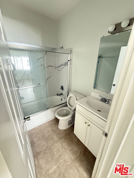 627 Coronado Terrace, Los Angeles CA: https://media.crmls.org/mediaz/4c9a6372-7500-406b-aeea-b9b13bf0a979.jpg