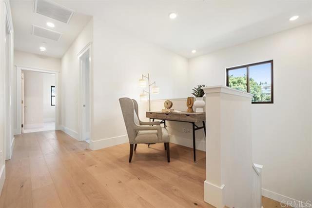 Detail Gallery Image 17 of 33 For 3755 Adams St, Carlsbad,  CA 92008 - 4 Beds | 3 Baths