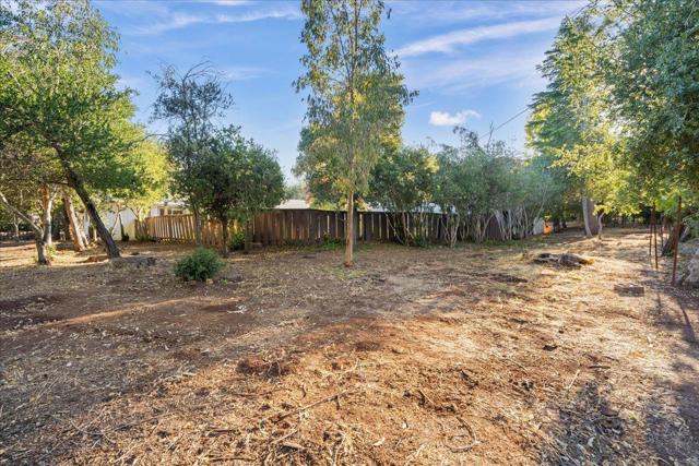 12272 Windsor Court, Los Altos Hills CA: https://media.crmls.org/mediaz/4c9ab2e5-1aee-4332-a32f-029cf8c00304.jpg