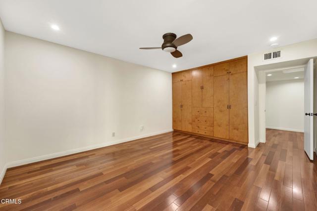 1127 E Del Mar Boulevard, Pasadena CA: https://media.crmls.org/mediaz/4c9b1df2-18f3-485a-b327-d2ec07304c4c.jpg