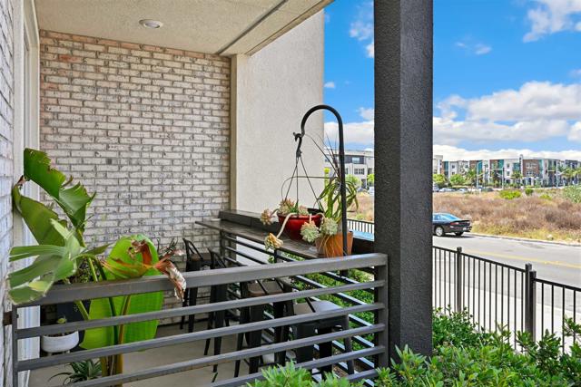 1855 Montage Ave, Chula Vista CA: https://media.crmls.org/mediaz/4c9ba865-9afd-4572-88a7-ff7190079af9.jpg