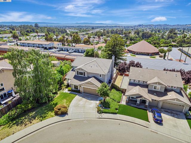4069 Pergola CT, Castro Valley CA: https://media.crmls.org/mediaz/4c9bcaa6-c516-403c-9d27-238d18895a58.jpg
