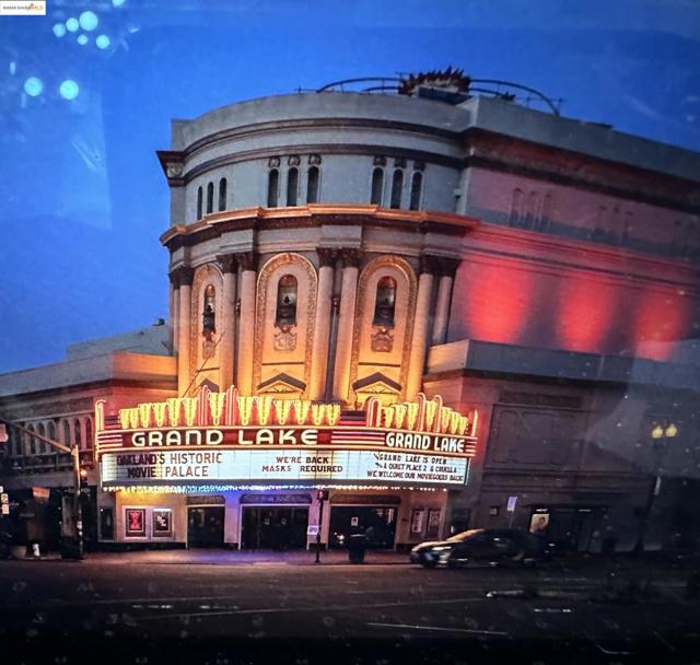 567 Oakland Ave., Oakland CA: https://media.crmls.org/mediaz/4c9c2455-0afb-43f0-901c-a56b21b2cd0f.jpg