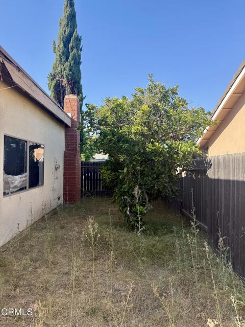3542 Stiles Avenue, Camarillo CA: https://media.crmls.org/mediaz/4c9c9683-2750-4f87-99ee-37ccdc02d6b3.jpg