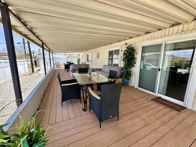 32660 Bloomfield Avenue, Thousand Palms CA: https://media.crmls.org/mediaz/4c9cbbf9-9e8e-450d-961d-32e7c3ea912e.jpg