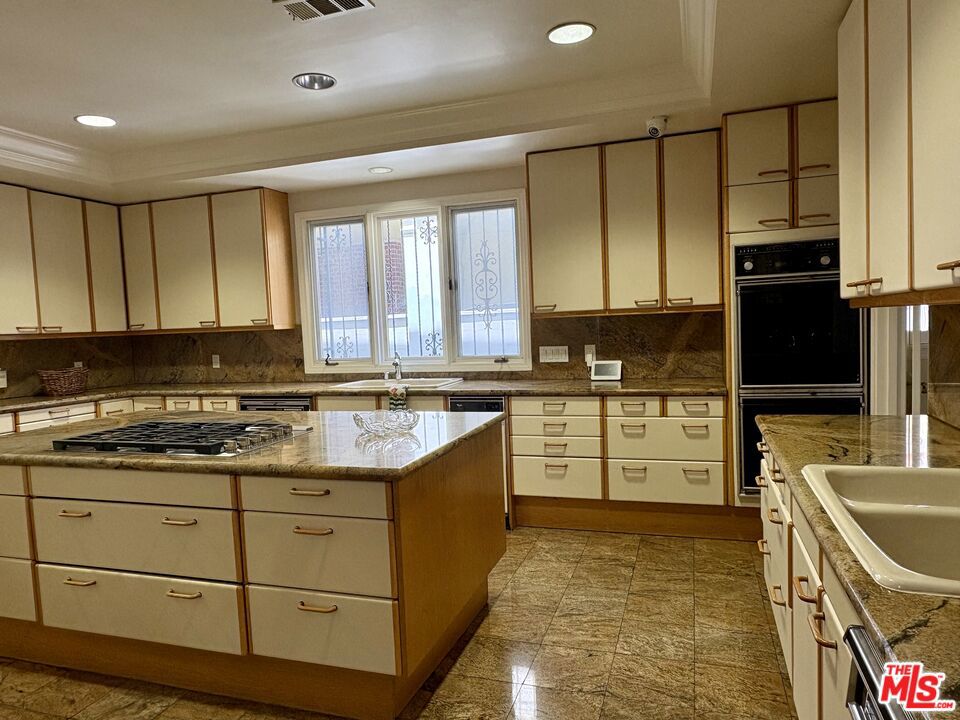 MLS #26860307 image #15