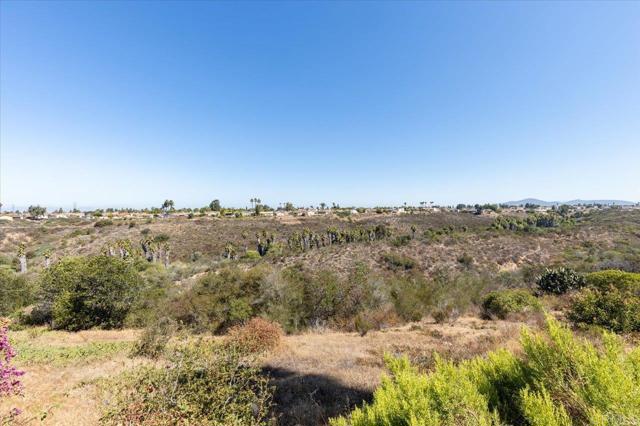7502 Northrup Drive, San Diego CA: https://media.crmls.org/mediaz/4c9e08fe-d303-4488-bd38-d480f0df0d35.jpg
