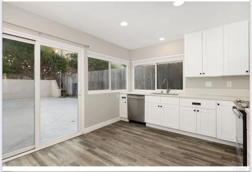 945 Woodgrove Dr Cardiff By The Sea - photo 17
