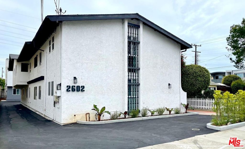 2602 Carnegie Lane #6