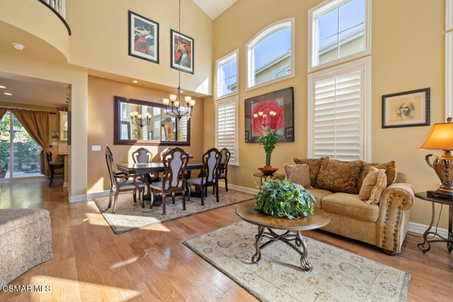 2787 Stonecutter Street, Thousand Oaks CA: https://media.crmls.org/mediaz/4c9f094a-d9f1-448a-89d4-e2fb068a9212.jpg