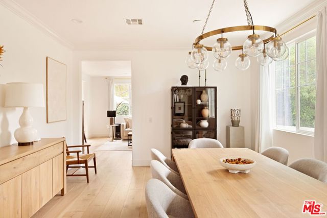 24229 La Montura Drive, Valencia CA: https://media.crmls.org/mediaz/4c9f1213-5c12-4b94-9915-1a22d104fbe1.jpg