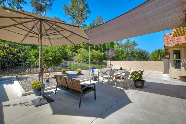 16504 Calle Pulido, San Diego CA: https://media.crmls.org/mediaz/4c9f4269-0e09-434b-a30d-18a1a7df246e.jpg