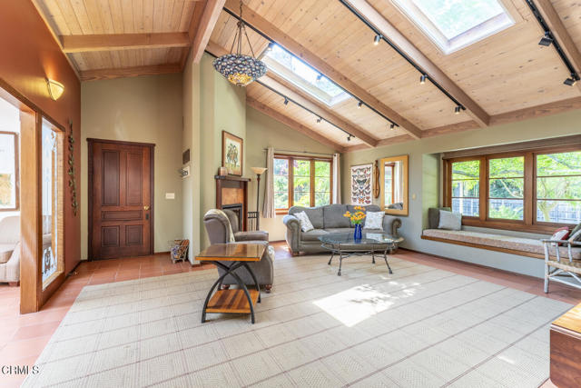 32450 32450 Simpson Lane, Fort Bragg CA: https://media.crmls.org/mediaz/4c9ffd84-ca84-46cc-afa4-697f0848856d.jpg