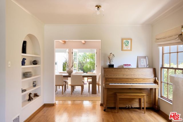 306 AMALFI Drive photo 6