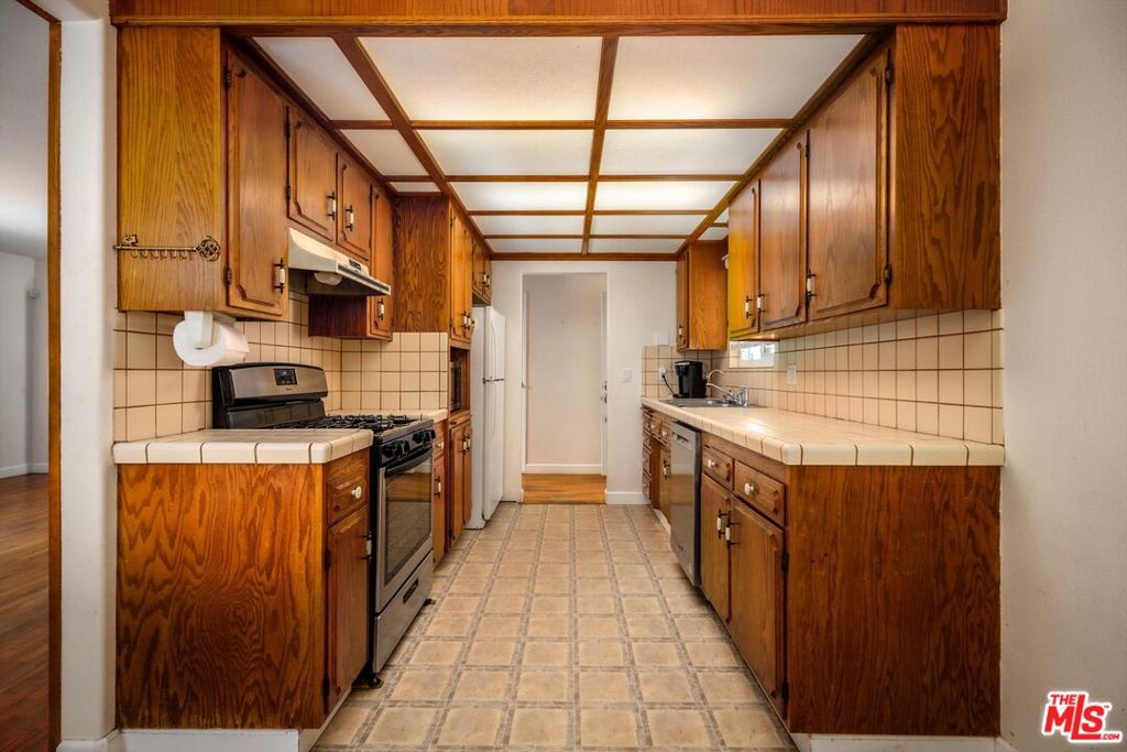 MLS #26972957 image #10
