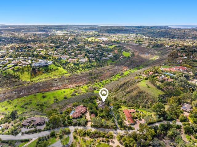 16574 Zumaque, Rancho Santa Fe CA: https://media.crmls.org/mediaz/4ca1c1e4-7f5c-4a0f-8bba-593a464f5e45.jpg