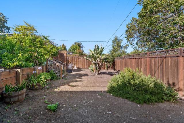1545 Escalona Drive, Santa Cruz CA: https://media.crmls.org/mediaz/4ca2a872-2327-488b-b9a4-ef65a225dae2.jpg