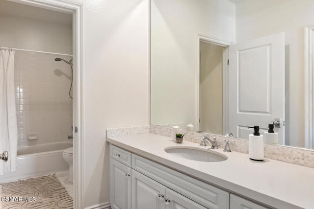 980 Via Anita, Newbury Park CA: https://media.crmls.org/mediaz/4ca2e9f9-af68-4615-ba00-0cc3444c776f.jpg