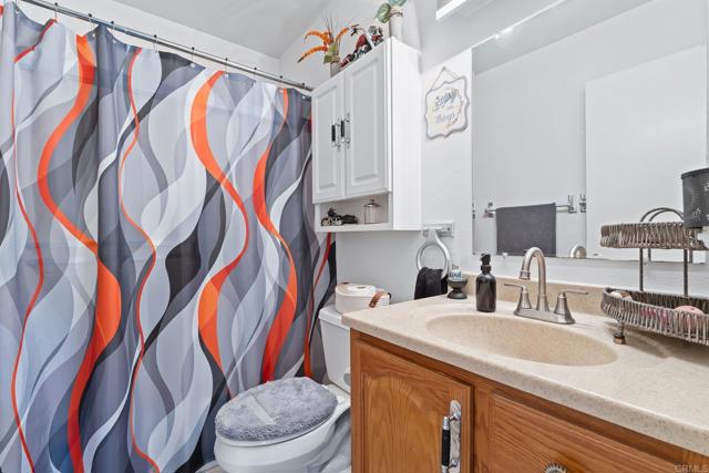 Detail Gallery Image 14 of 21 For 3205 Camarillo Ave, Oceanside,  CA 92056 - 3 Beds | 2 Baths
