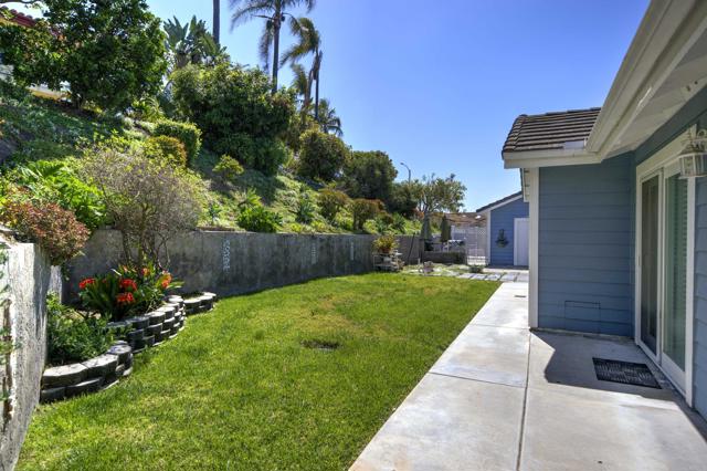 223 Presley Place, Vista CA: https://media.crmls.org/mediaz/4ca3a597-6504-47bf-82b6-6b6f5de917f9.jpg