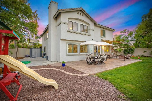 4540 Arbor Glen Way, Oceanside CA: https://media.crmls.org/mediaz/4ca3f484-85fe-44a8-893f-39545dd58e54.jpg