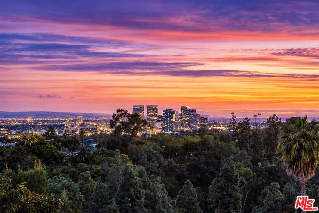 1169 Loma Linda Drive, Beverly Hills CA: https://media.crmls.org/mediaz/4ca5c5c3-47b3-4ae7-baaf-36470dd2b9b4.jpg