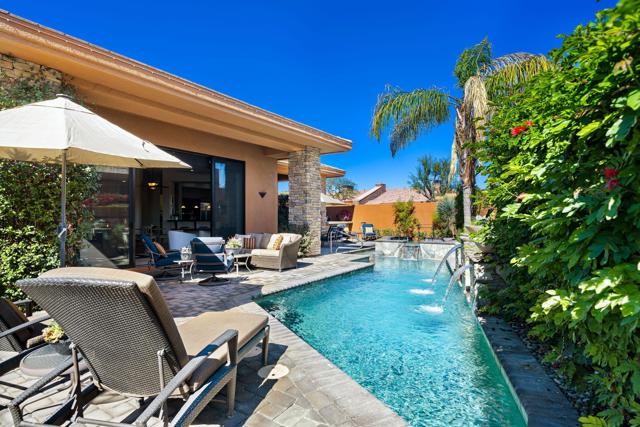 50240 Via Amante, La Quinta CA: https://media.crmls.org/mediaz/4ca6321e-fd14-46d8-b3d6-785778e36a13.jpg