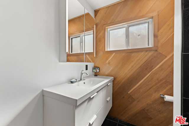 3202 Drew Street, Los Angeles CA: https://media.crmls.org/mediaz/4ca6385a-c922-460e-946b-172bcfc650c3.jpg
