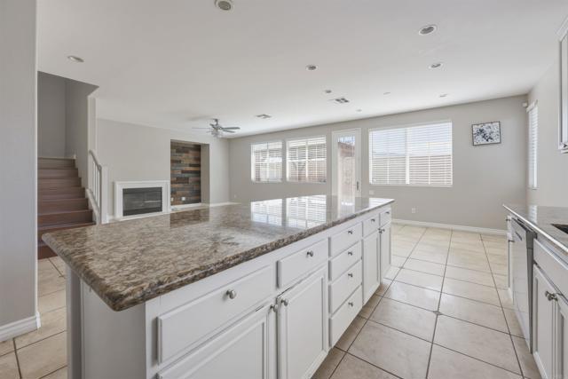 Detail Gallery Image 8 of 30 For 45808 Klamath Ct, Temecula,  CA 92592 - 3 Beds | 2/1 Baths