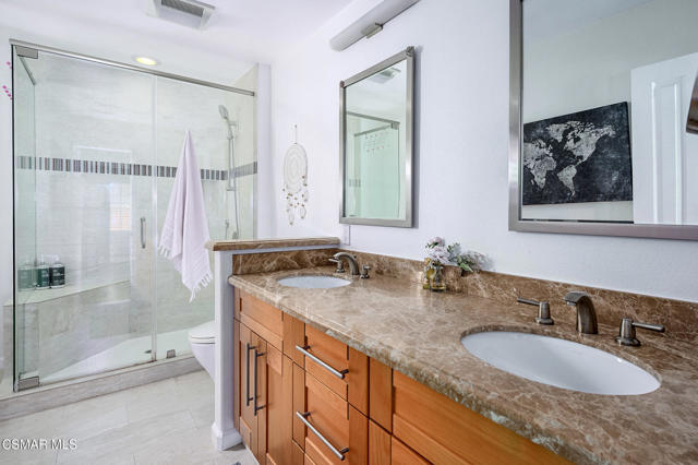 2554 Kirsten Lee Drive, Westlake Village CA: https://media.crmls.org/mediaz/4ca6bfb5-8244-44c2-adda-54e23603391e.jpg