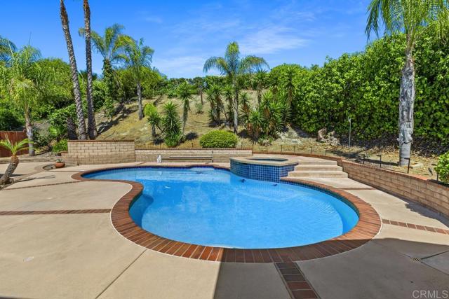 7911 Laurelridge Road, San Diego CA: https://media.crmls.org/mediaz/4ca71f4f-3e1c-4a43-b3ba-c17d4921283d.jpg