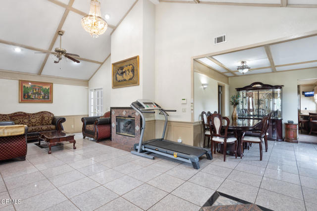 Detail Gallery Image 7 of 29 For 5116 Dahlia Dr, Los Angeles,  CA 90041 - 4 Beds | 3 Baths