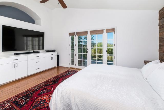 35715 Calle Nopal, Temecula CA: https://media.crmls.org/mediaz/4ca81f15-5bef-4901-a9ac-7098ad1f5e32.jpg