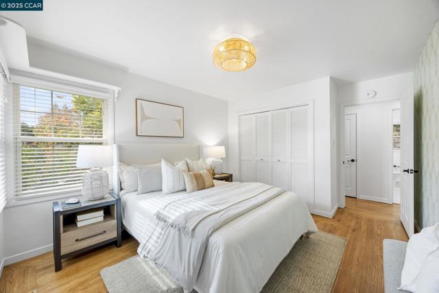 110 Twin Peaks Drive, Walnut Creek CA: https://media.crmls.org/mediaz/4ca820c6-8e43-4723-957f-80ead0cc7ba9.jpg