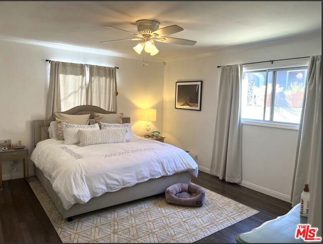 3125 Stanford Avenue, Venice CA: https://media.crmls.org/mediaz/4ca85f27-6dbf-4b58-b3b7-0b646d583ada.jpg