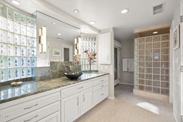 612 Via Arroyo, Ventura CA: https://media.crmls.org/mediaz/4ca921e7-0dae-43fd-a9c6-d396e0f45aec.jpg