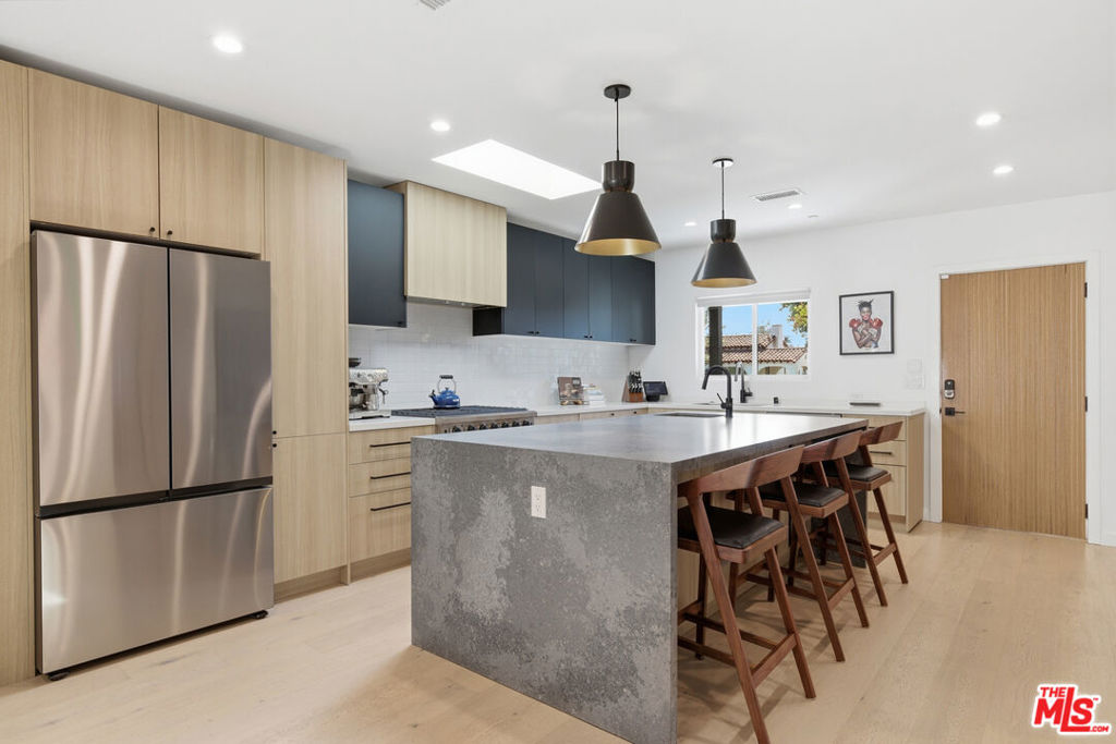 MLS #26897693 image #2