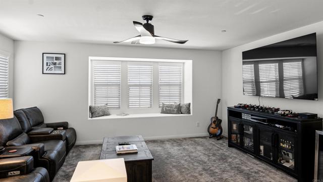 27924 Barley Court, Valley Center CA: https://media.crmls.org/mediaz/4ca95e2d-41b7-473f-95da-336f944f0793.jpg