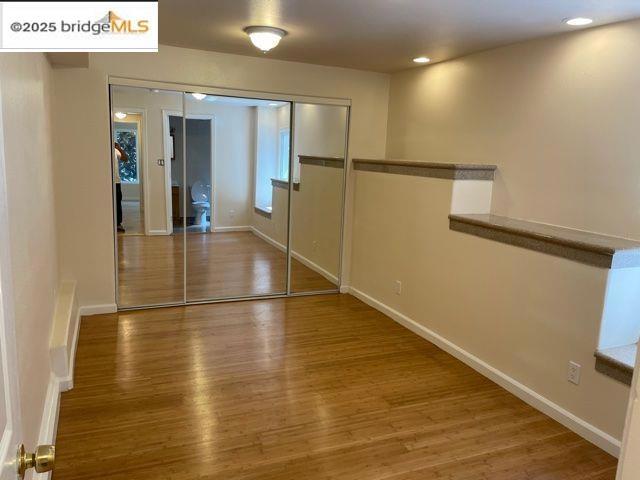 337 Oakland Avenue, Oakland CA: https://media.crmls.org/mediaz/4caa0847-d5de-49b1-ad75-4c33bc5b8ca7.jpg