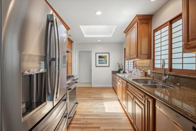 2032 W Hedding Street, San Jose CA: https://media.crmls.org/mediaz/4caa49cf-2b7d-4fdb-ab1d-0ab49906f77d.jpg