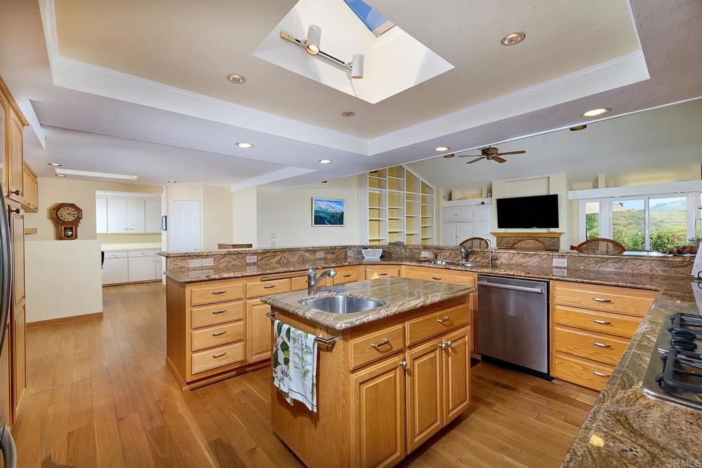 7118 El Fuerte Street - photo 19