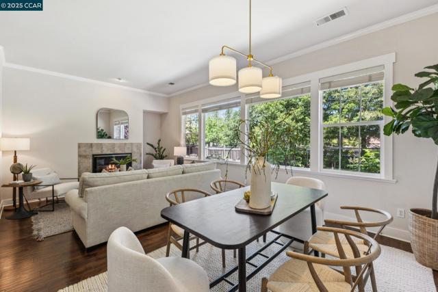 4280 Marietta Ct, Concord CA: https://media.crmls.org/mediaz/4caa8016-2fc1-4ed3-98e1-413b7a06491b.jpg