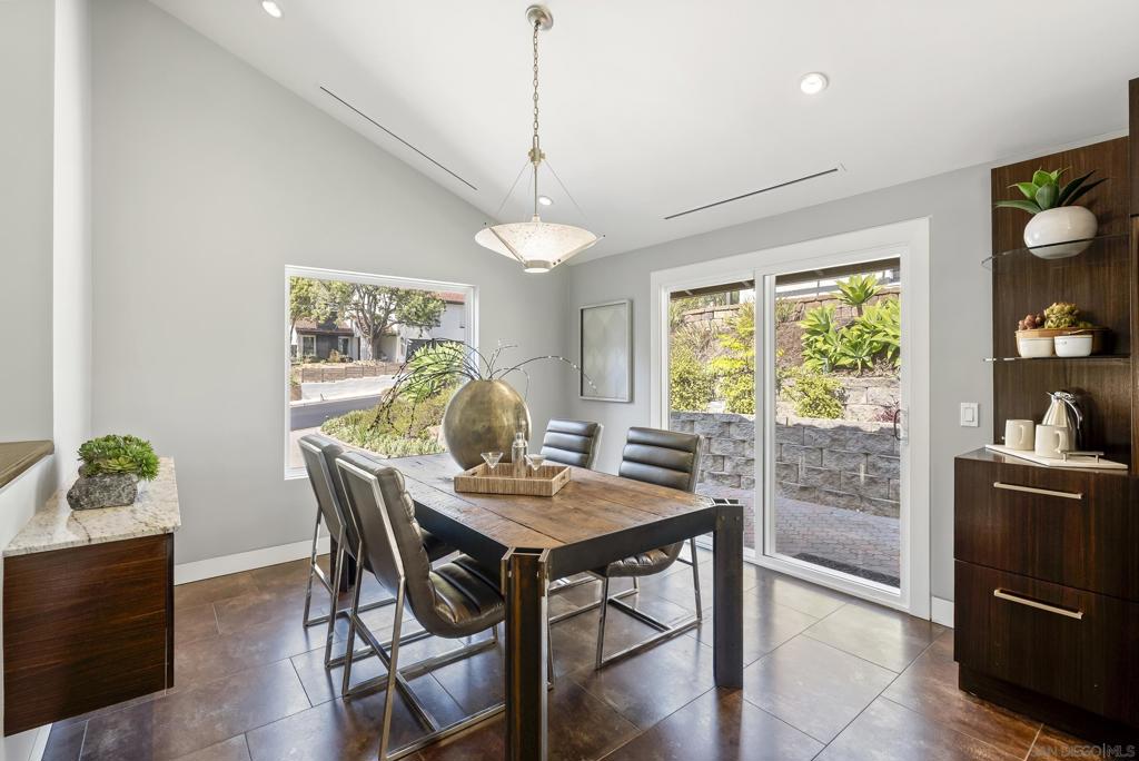 MLS #250036345SD img 19