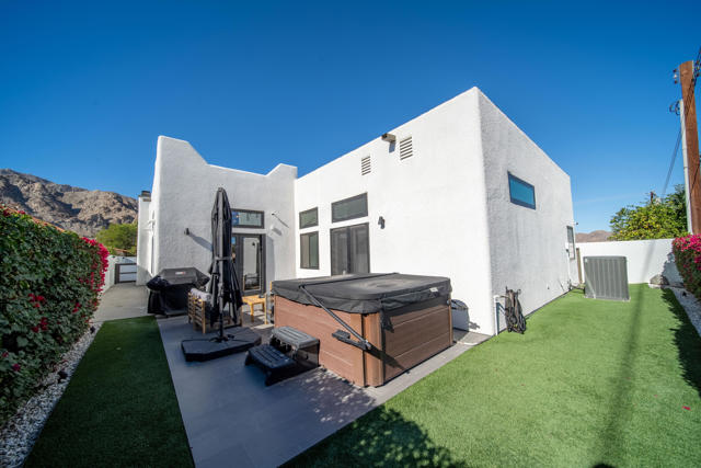 53770 Avenida Rubio, La Quinta CA: https://media.crmls.org/mediaz/4cac1311-1620-42b8-97e0-2c45bd271089.jpg